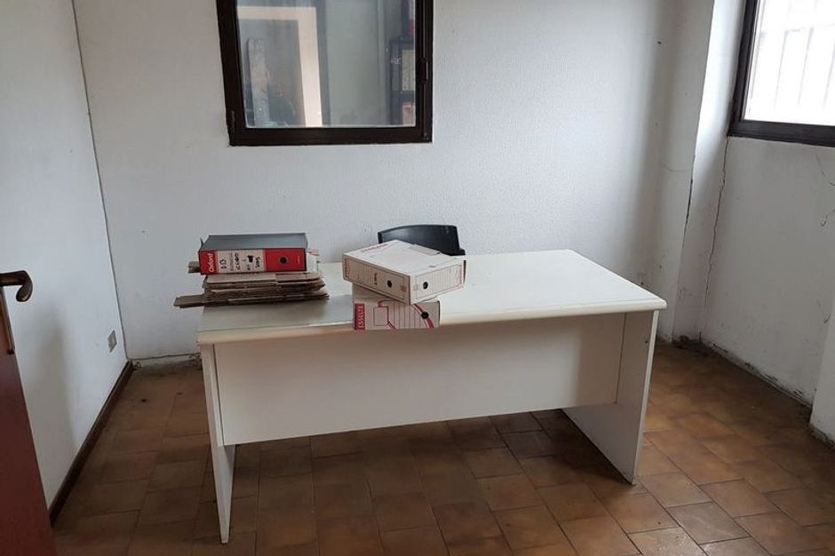 #9985 Porzione capannone e sistemazioni esterne in vendita - foto 4